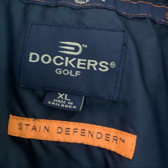 Dockers Golf Tan & Blue 1/2
Zip Pullover Size M Stain Defender size XL - Picture 4 of 7